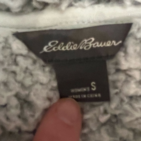 Women’s Eddie Bauer Women's Fireside Plush Sherpa 
Vest in Grey Size Small NWT - Picture 6 of 9